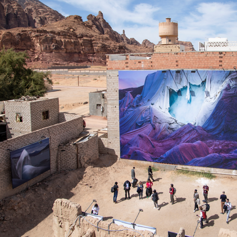 العلا تشهد انطلاق معرض "كورتونا أون ذا موف" خارج إيطاليا للمرة الأولى