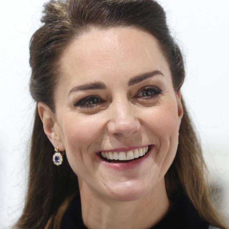 هدايا عيد الحب المستوحاة من قطع المجوهرات الملكية الناعمة