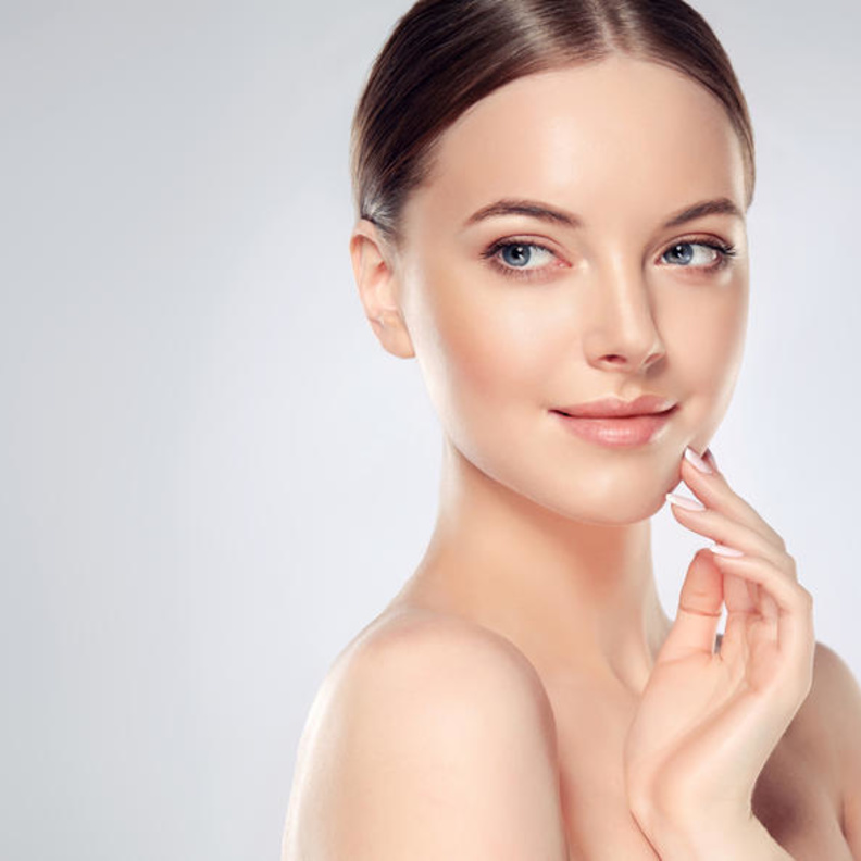 طرق العنية بالبشرة الدهنية