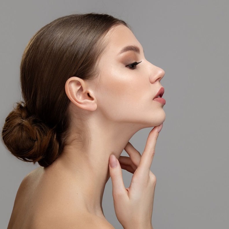 ما هي عملية تحديد الذقن باستخدام الليزر وأهم نتائجها