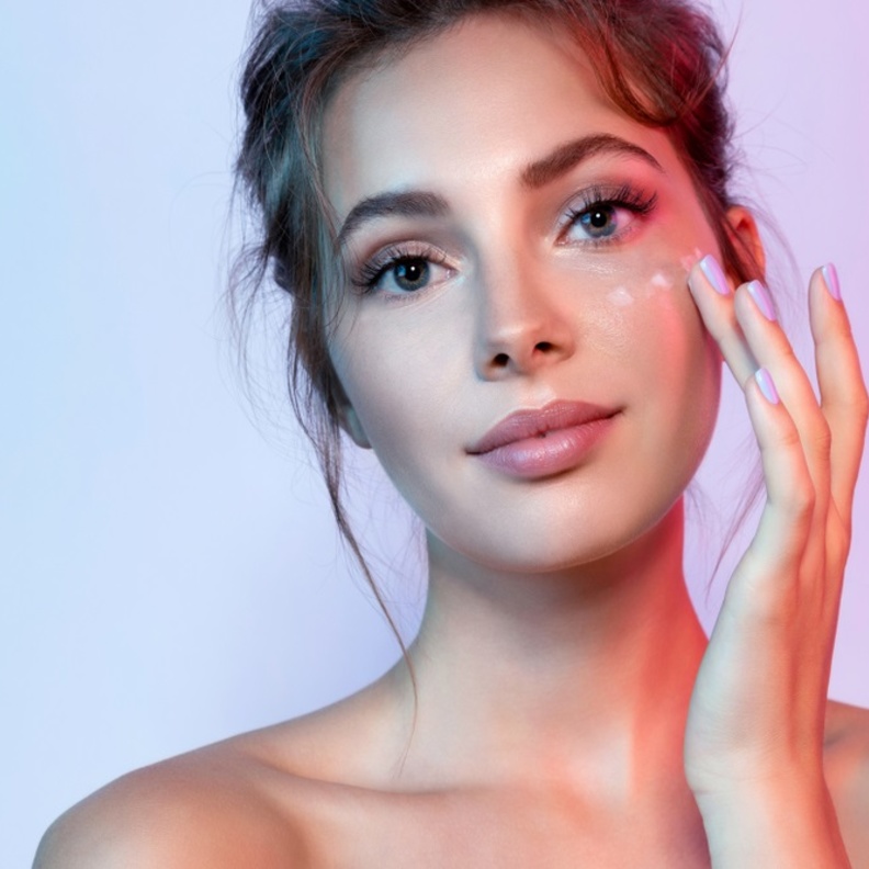 كيفية ترطيب البشرة الجافة بالتمر والشوفان واهم الماسكات