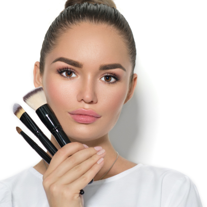 نحت الوجه بالمكياج بخطوات جديدة