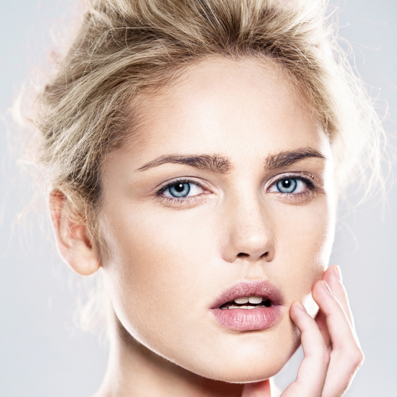 3 ماسكات طبيعية من الكركم لحماية البشرة من حب الشباب