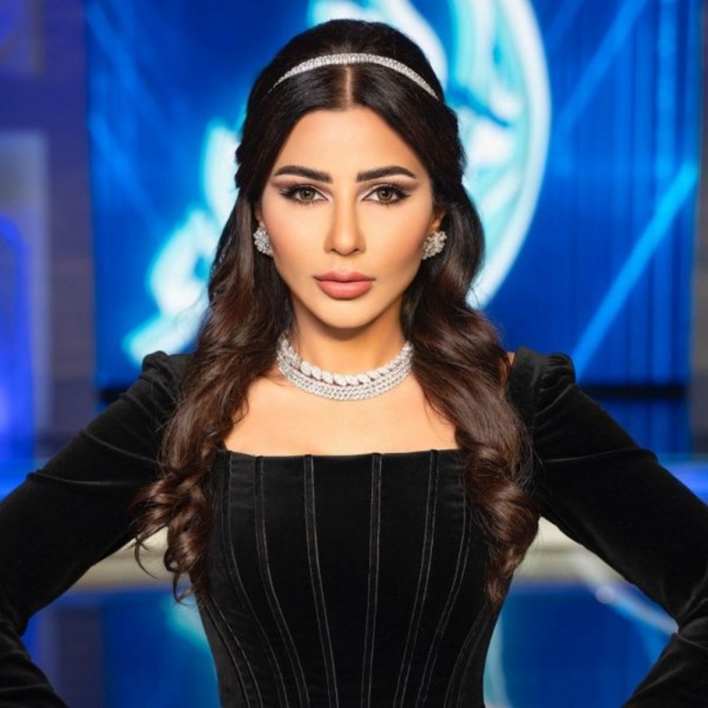 إطلالات جمالية جذابة من وحي نجمات الإمارات لمناسبة يوم الحب