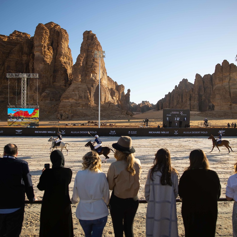 "رﯾﺗﺷﺎرد ﻣﯾل" راﻋﯾﺎ ﻟﺑطوﻟﺔ اﻟﻌﻼ ﻟﺑوﻟو اﻟﺻﺣراء 2022