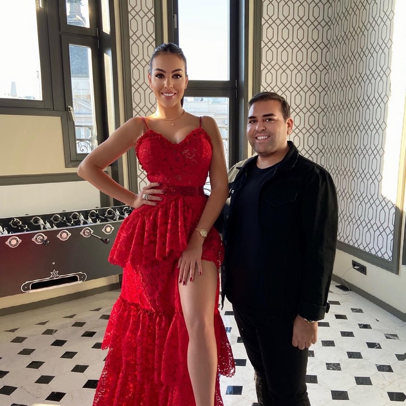 من هو المصمم العربي الأقرب إلى جورجينا رودريغز 2022