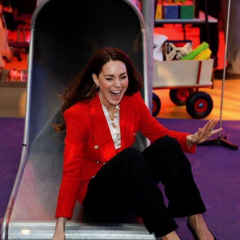 كيت دوقة كمبريدج تظهر جانبها المرح أثناء زيارتها للدنمارك