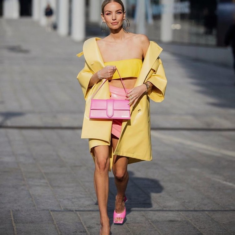 Leonie Hanne بإطلالة ساحرة في آخر أيام أسبوع الموضة بلوك من Max mara