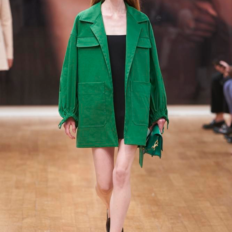 موديلات الجاكيت الصيفي الطويلة من Tods