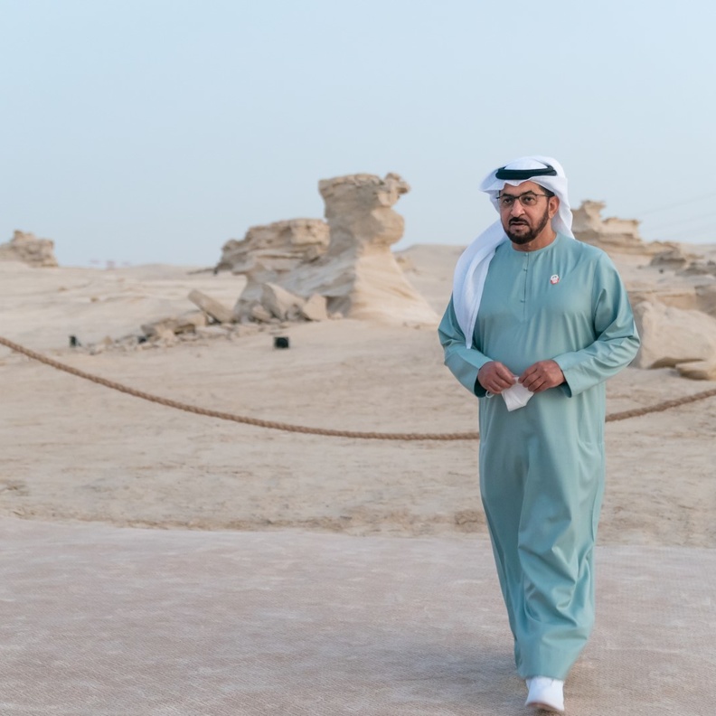 حمدان بن زايد يدشن "محمية كثبان الوثبة الأحفورية" بأبوظبي