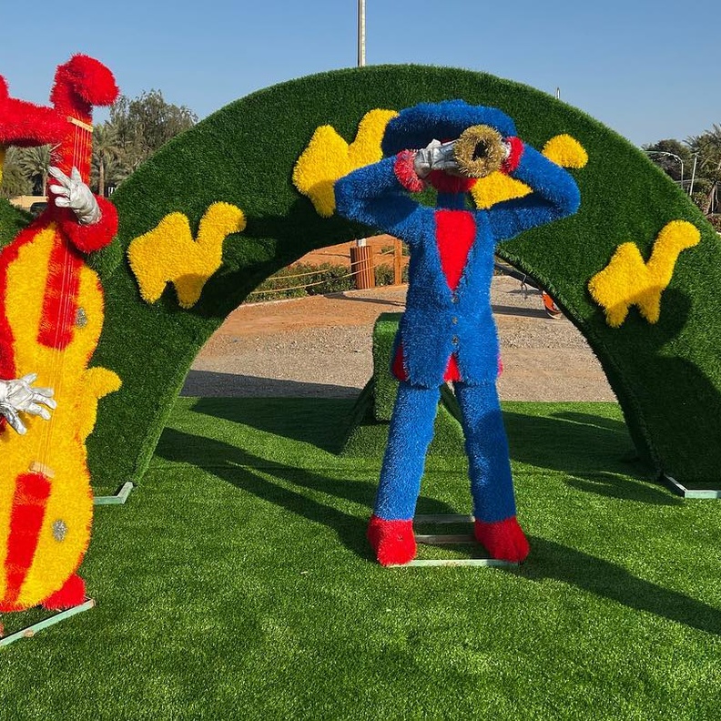 لوحات فنية خلابة من الزهور وأجواء ساحرة للزوار - المصدر AlAinEvents.