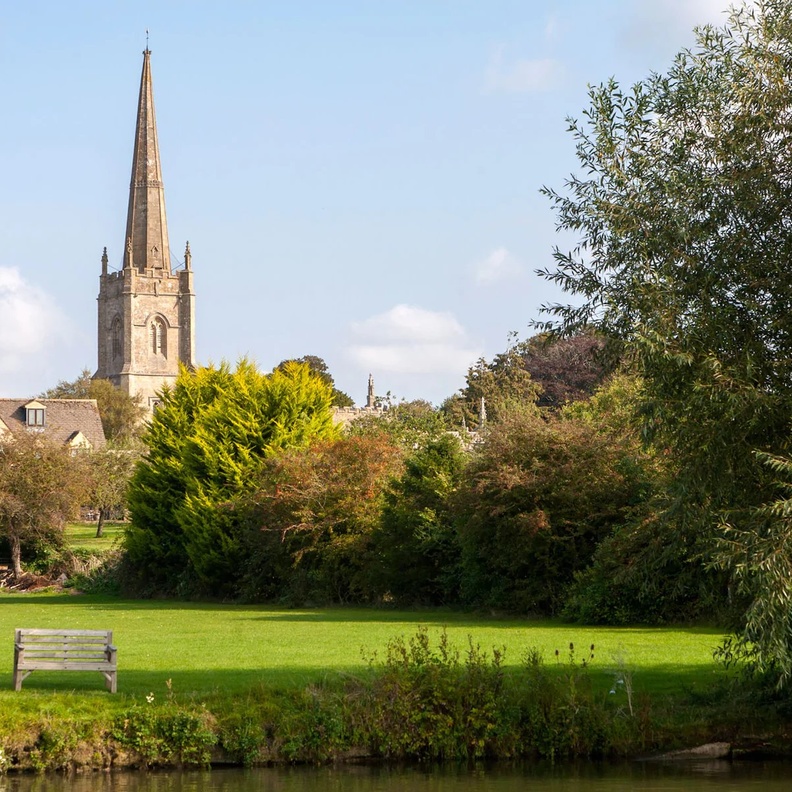 كيت موس تبيع منزلها الفخم في هايغيت في لندن