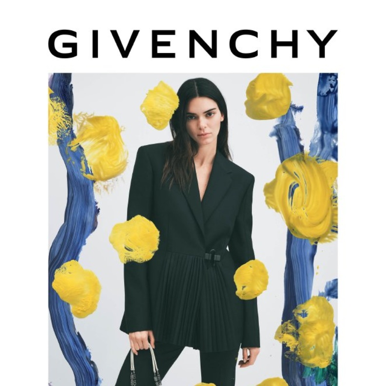 جيڤنشي تطرح حملتها الإعلانيّة الجديدة لربيع وصيف 2022