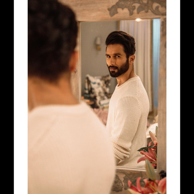 شاهيد كابور يحتفل بعيد ميلاده في منزله