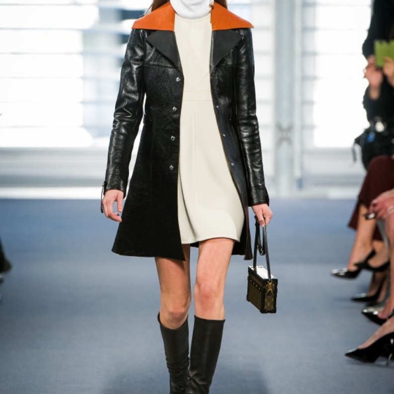 لويس فويتون تقدم SEE LV Dubai