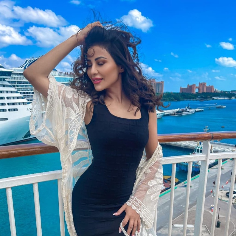 مهيرة عبد العزيز