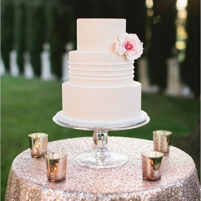 أروع كعكات الزفاف المرصعة باللؤلؤ