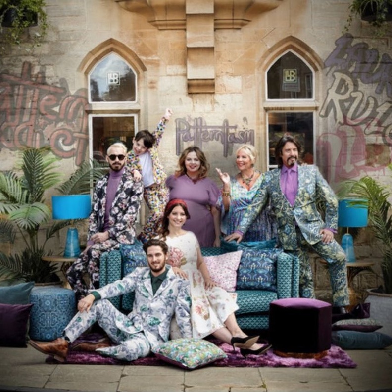 مصمم الديكور لورنس ليولين بوين يكشف مشاركته في تصميم فستان زفاف ابنته