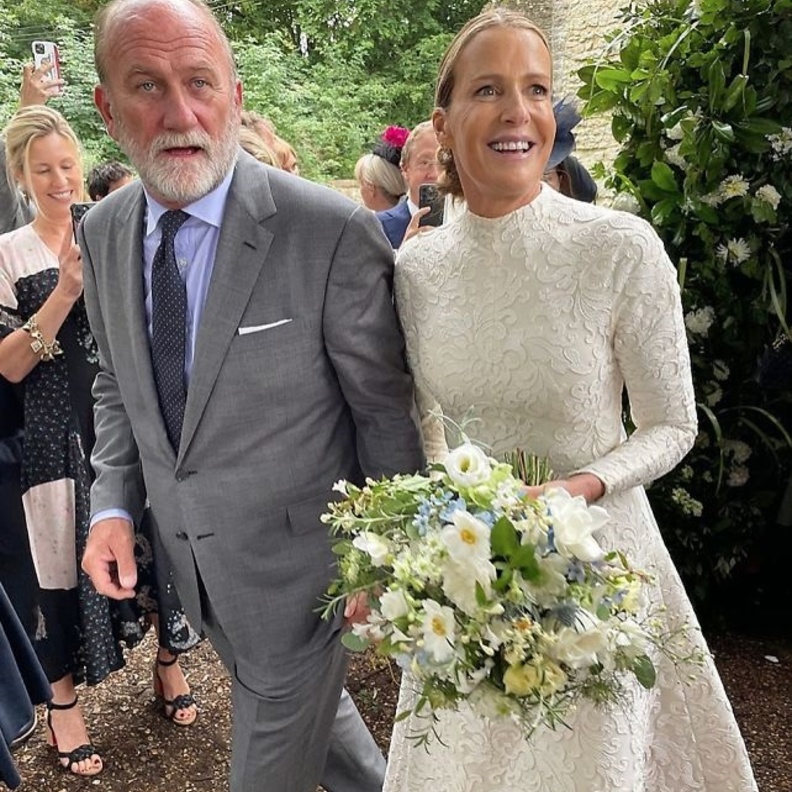 الابنة الروحية للأمير تشارلز تحتفل بزفافها للمرة الثانية في حفل زفاف في جزر الباهاما