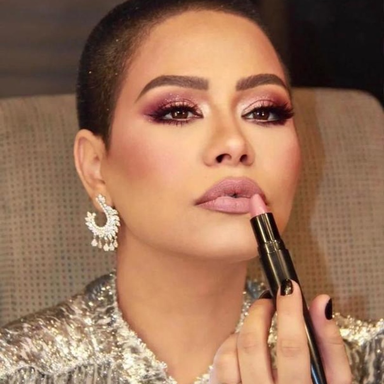  إطلالات شيرين عبد الوهاب الجمالية بعد عودتها لـ حسام حبيب وهل تعود للشعر الطويل