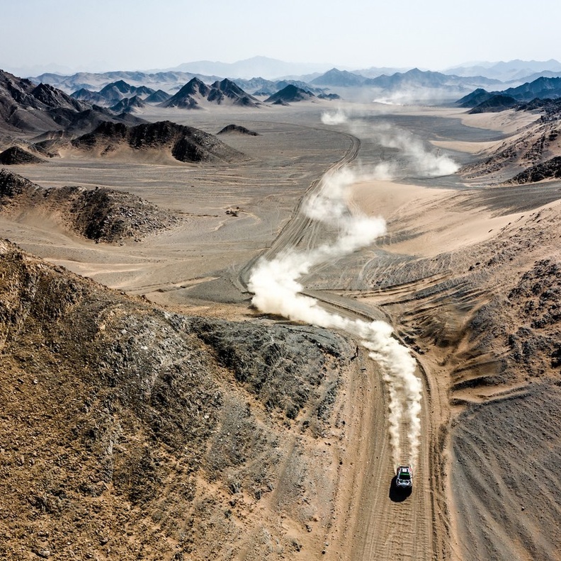 في ظل الإقبال القوي على المشارَكة بالرالي الملاحي الأول على الإطلاق للنساء في السعودية ’رالي جميل‘ يعلن أن الأماكن محدودة للسيدات الراغبات بالتسجيل