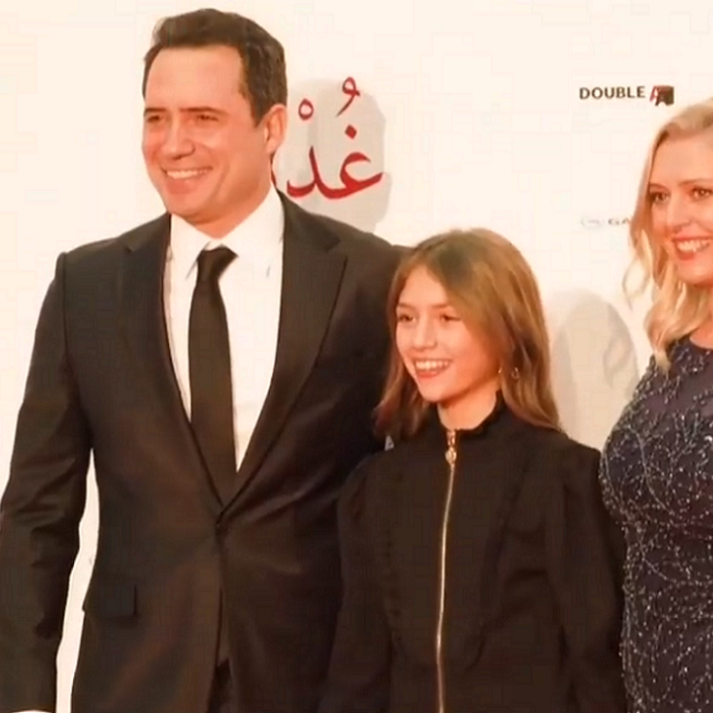 ظافر العابدين وزوجته وابنته