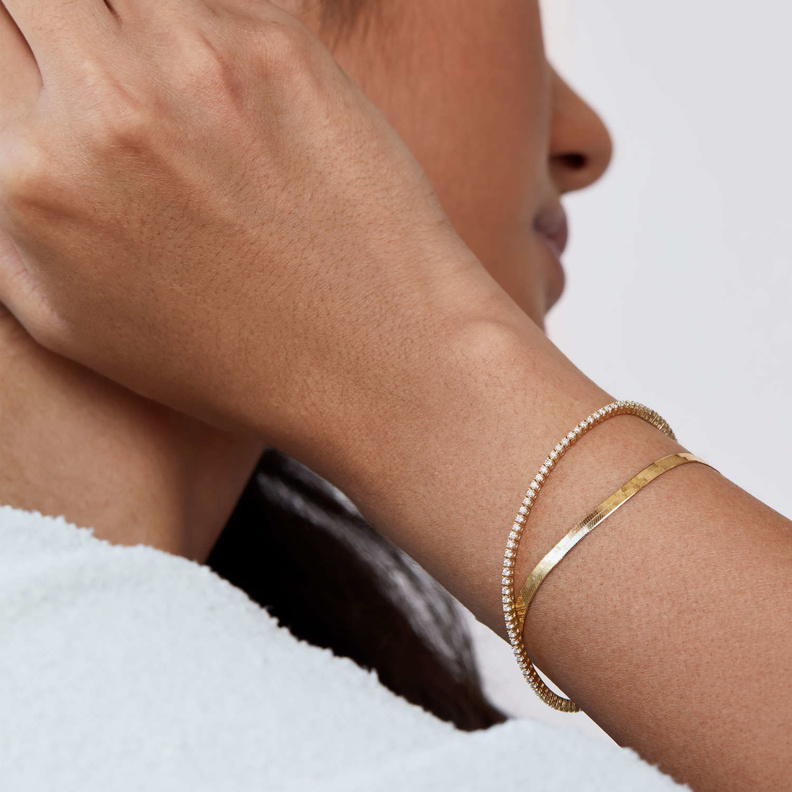 أروع أساور التنس من ماركات مجوهرات عالمية (1)