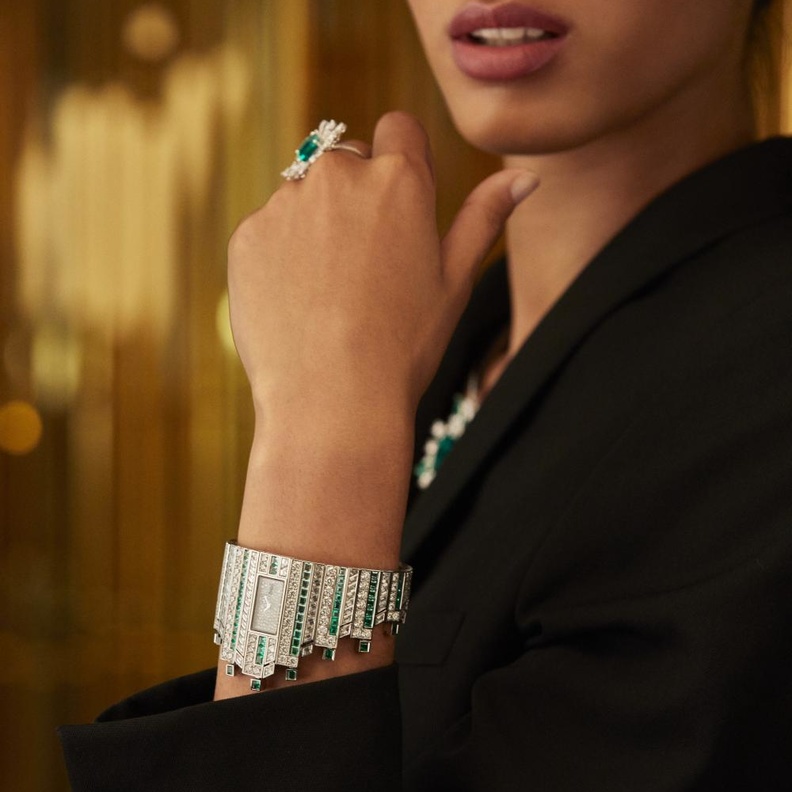 أروع الساعات النسائية الفاخرة من أحدث المجموعات العالمية (3)