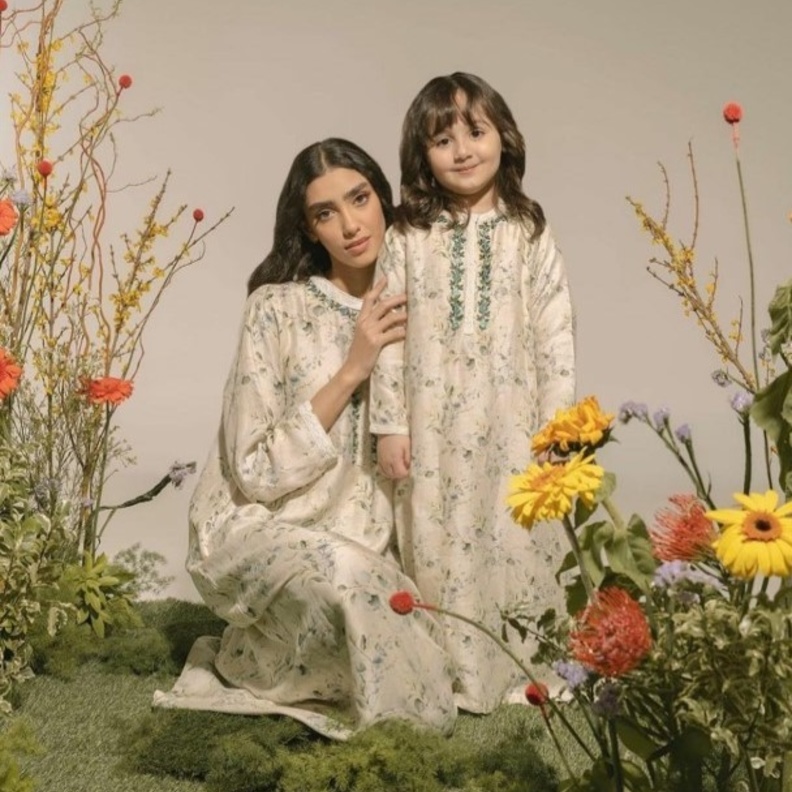 أزياء للأم وابنتها لرمضان في معرض "طاق طاقية"