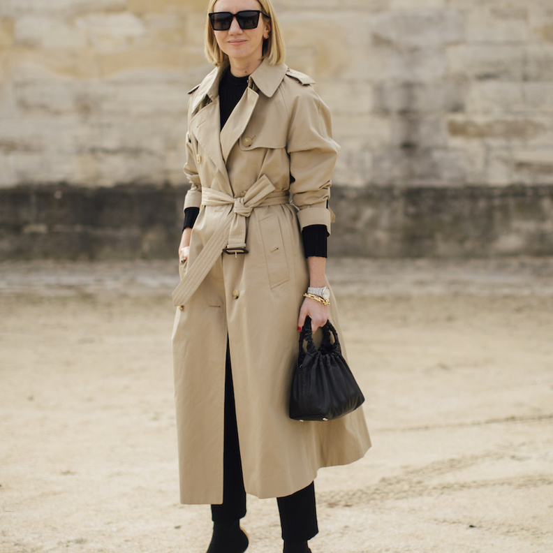 أفكار لتنسيق الترانشكوت في اطلالات ربيع و2022