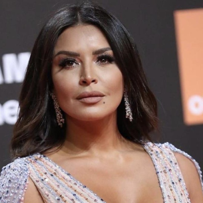 اقراط فاخرة للعروس من وحي امل بوشوشة من علامة Yessayan