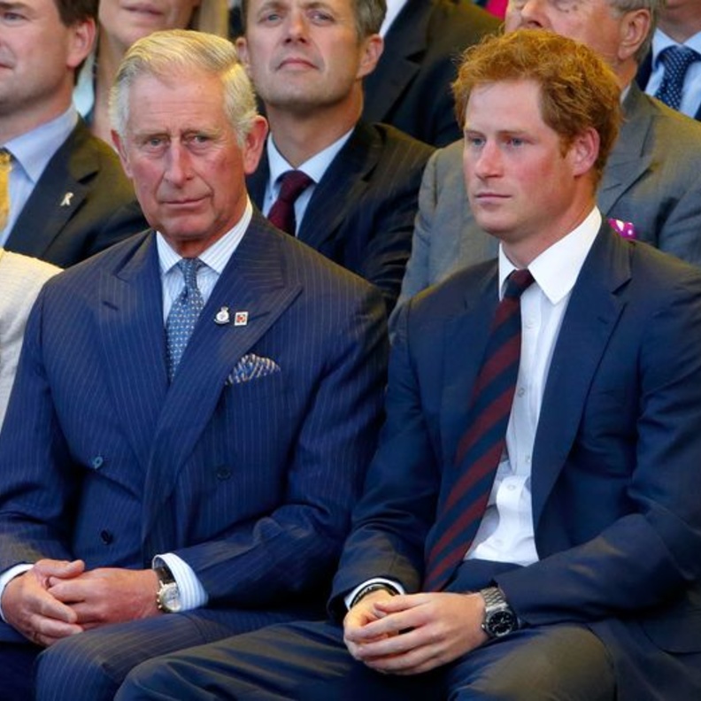 الأمير تشارلز  يعترف للأمير هاري  أنه ليس والده الحقيقي
