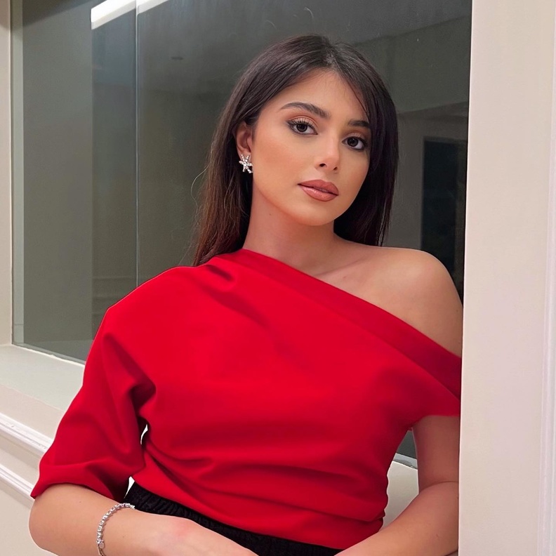 النجمة اللبنانية ماريتا الحلاني 