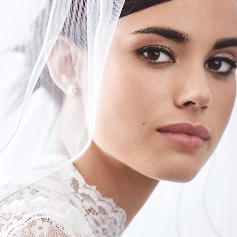 برنامج العناية ببشرة العروس الجافة قبل الزفاف