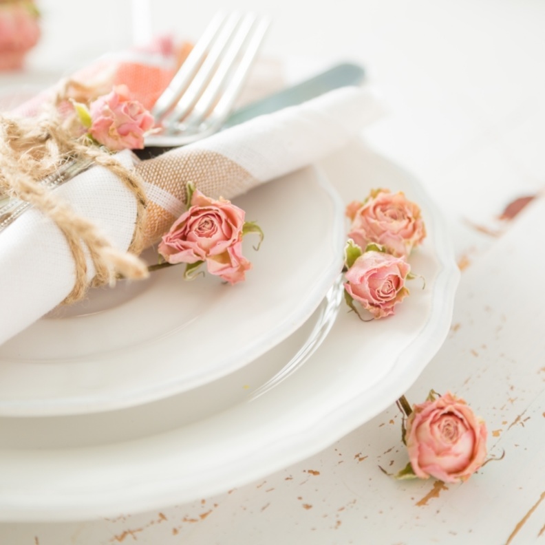 تزيين الأطباق في موائد عيد الحب