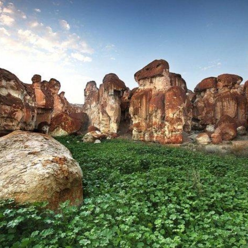 جبل القارة من أفضل الوجهات الطبيعية بالمملكة - المصدر روح السعودية