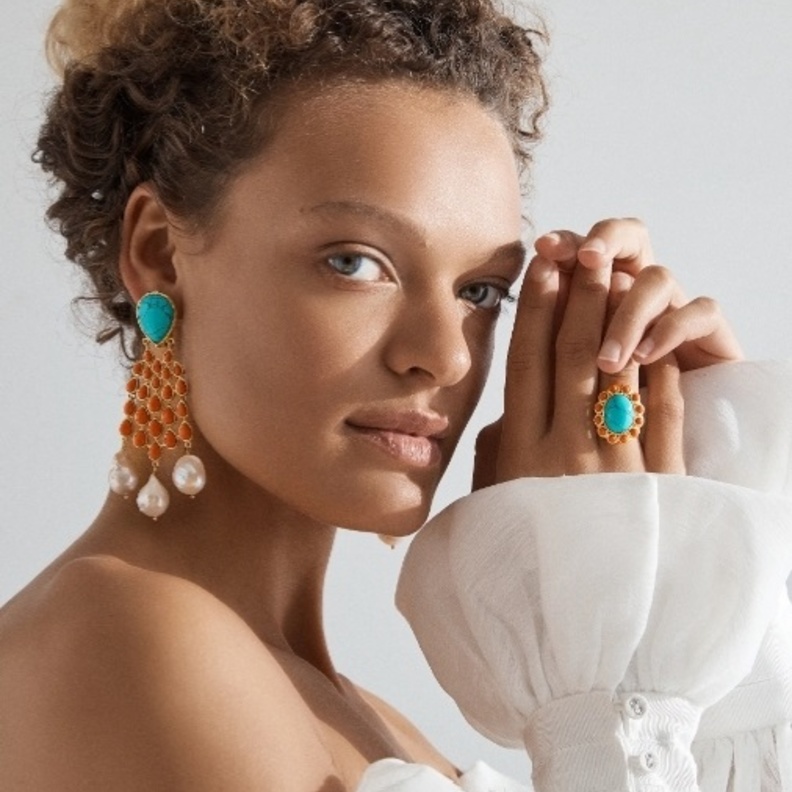 خاتم  من Valere