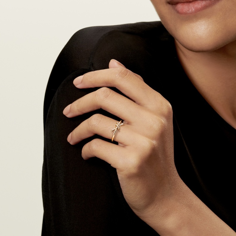 خاتم Tiffany Knot من دار تيفاني أند كو