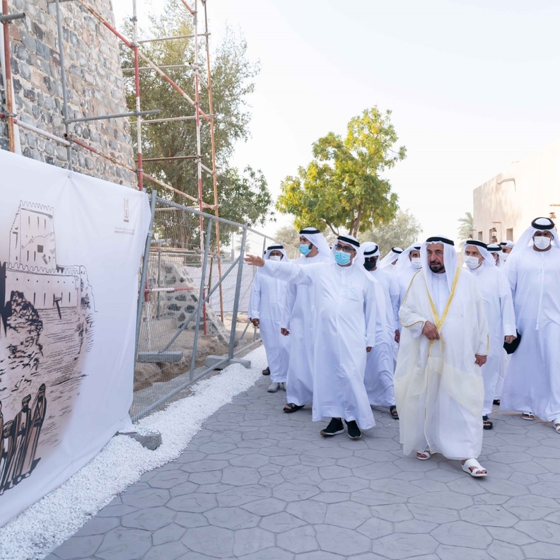 حاكم الشارقة يفتتح المرحلة الأولى من حي الحصن التراثي - المصدر وام 