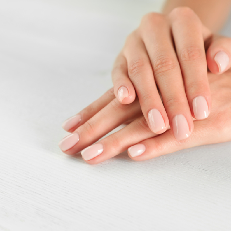 خلطات طبيعية للصبايا للتخلص من اصفرار الأظافر قبل رمضان 2022