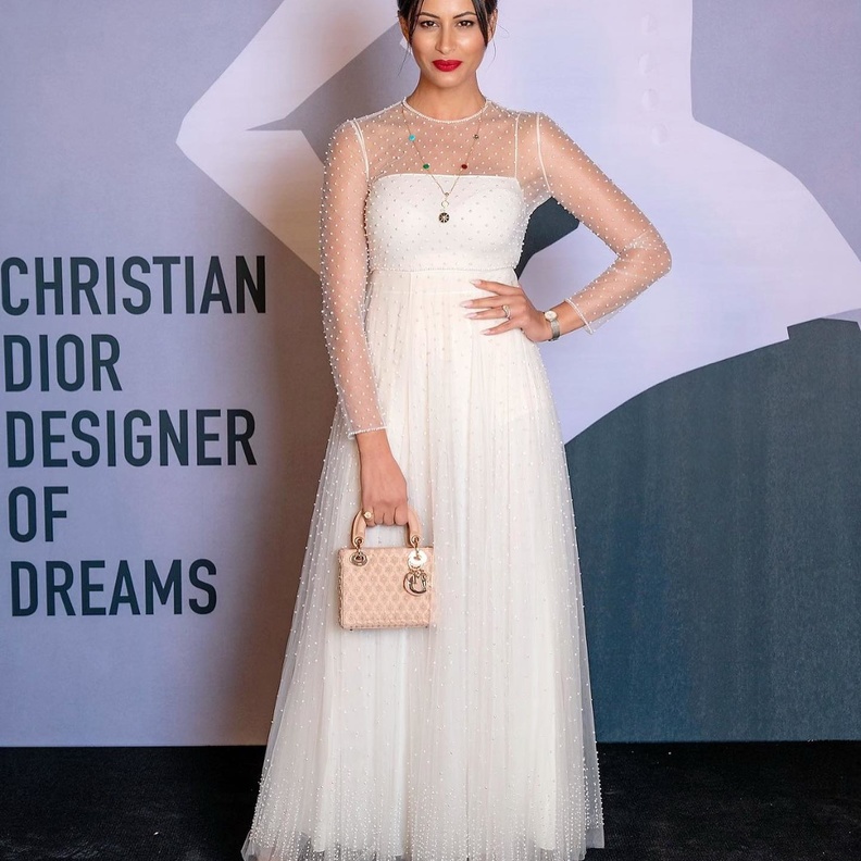 فساتين خطوبة راقية انستقرام@rymsaidi