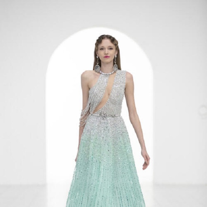 فساتين خطوبة مزينة بالترتر@georgeshobeika