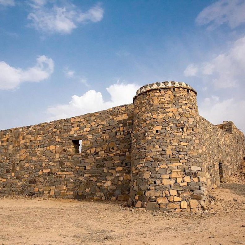 قلعة العرفاء في الطائف.. قيمة تاريخية خالدة وأجواء تراثية تأسر قلوب الزوار- المصدر واس 