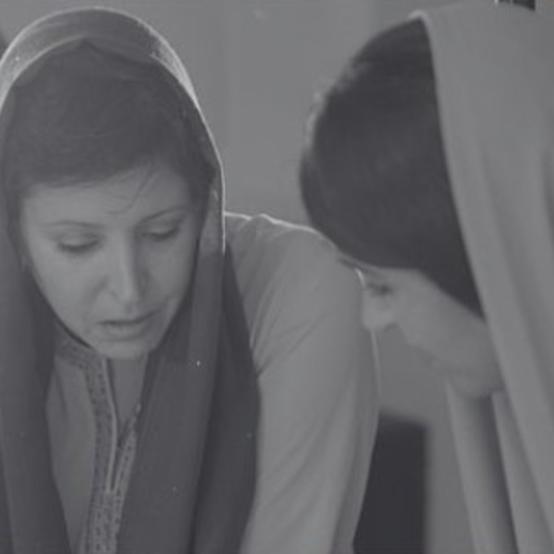 معرض "الجواهر العربية" يجمع أروع ابتكارات الأميرة "نورة الفيصل" بأجمل إبداعات "ياسمين مرزوق"