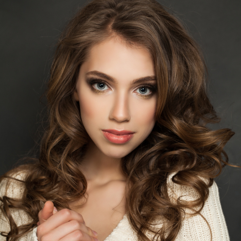 اجمل درجات الوان الهايلايت المناسبة للشعر الاسود