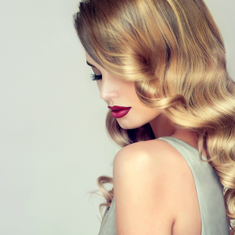 تسريحات شعر ناعمة وبسيطة