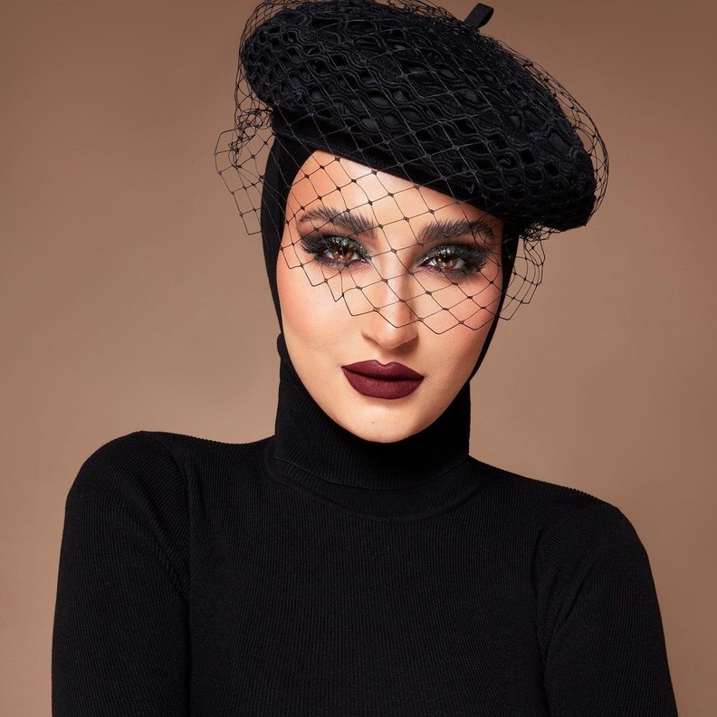  مكياج عصري للمحجبات على طريقة دلال الدوب - الصورة من حسابها على انستغرام