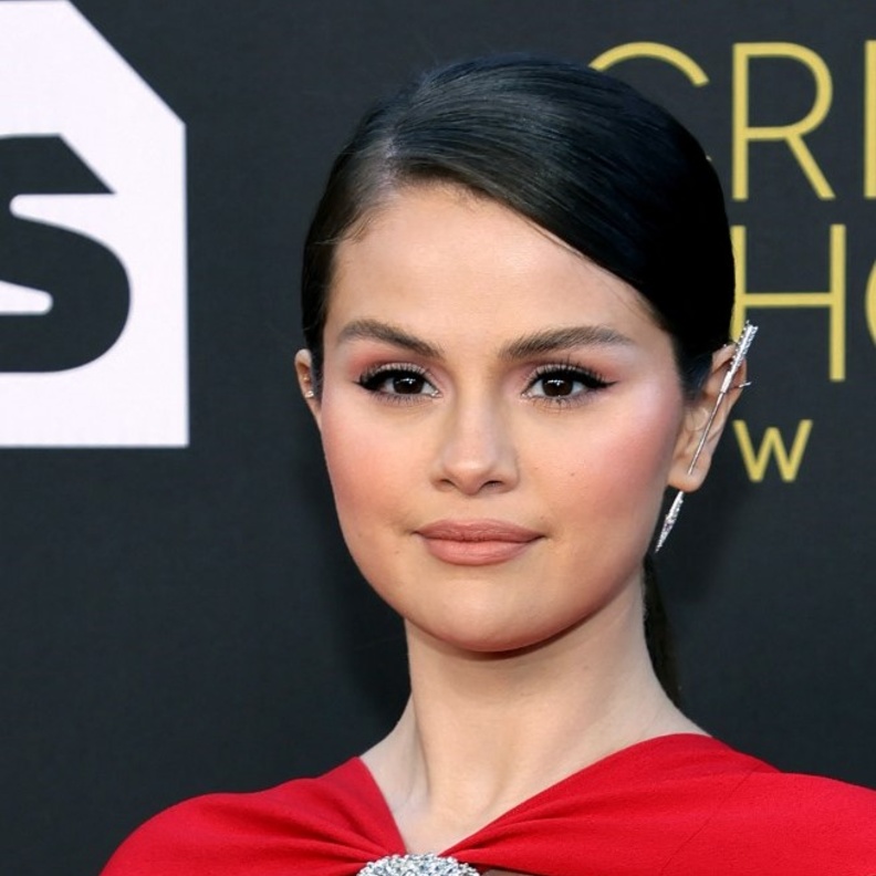 مكياج ناعم من وحي أجدد إطلالات سيلينا غوميز - الصورة من AFP