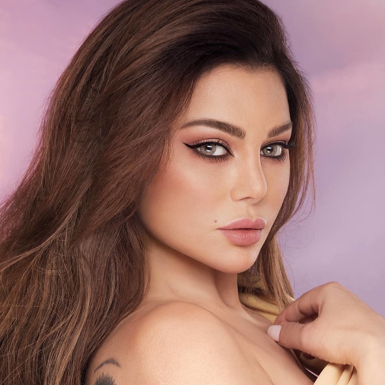 أسرار الإطلالات الجمالية لـ هيفاء وهبي بمناسبة عيد ميلادها