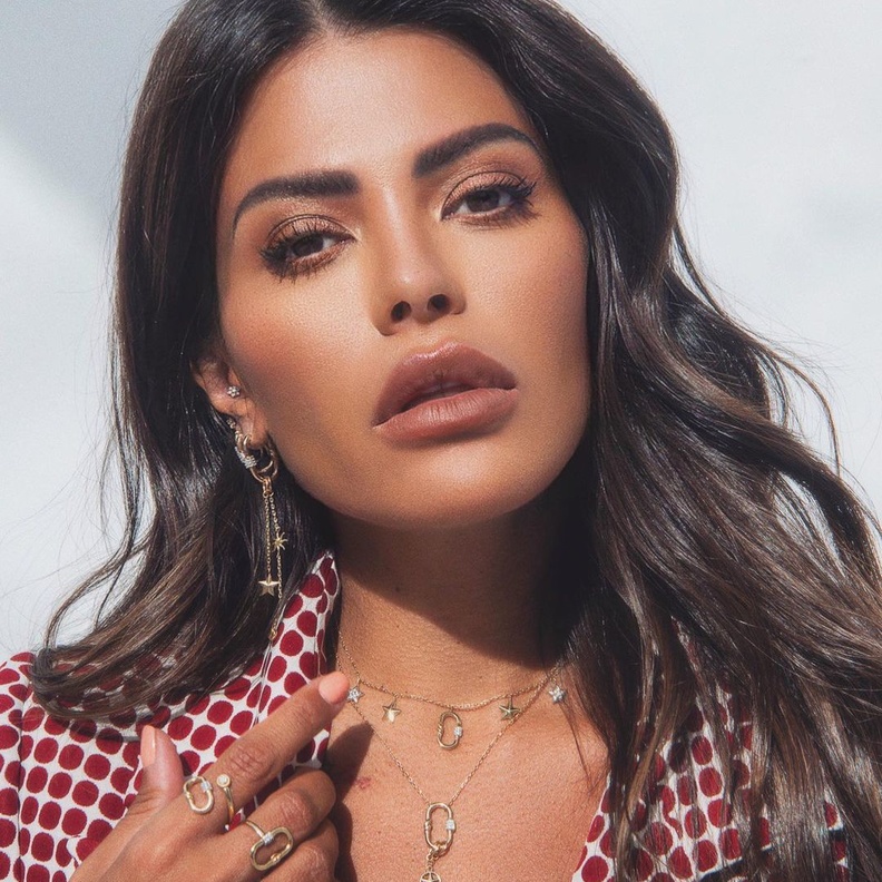 أبرز إطلالات مكياج وتسريحات شعر العنود بدر بمناسبة عيد ميلادها